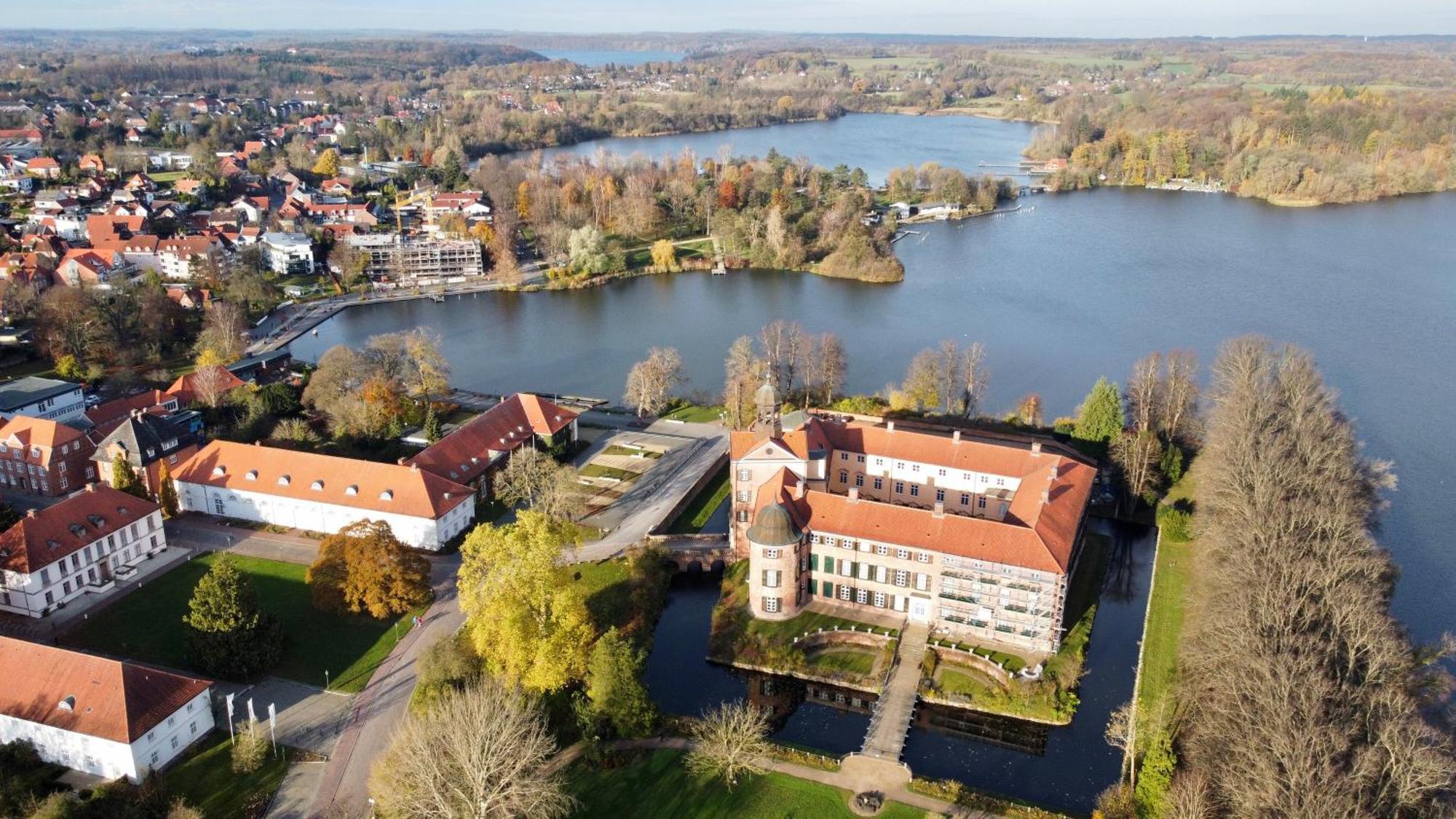 Grosses Ferienhaus Mit 4 Schlafzimmern Eutin Exterior foto