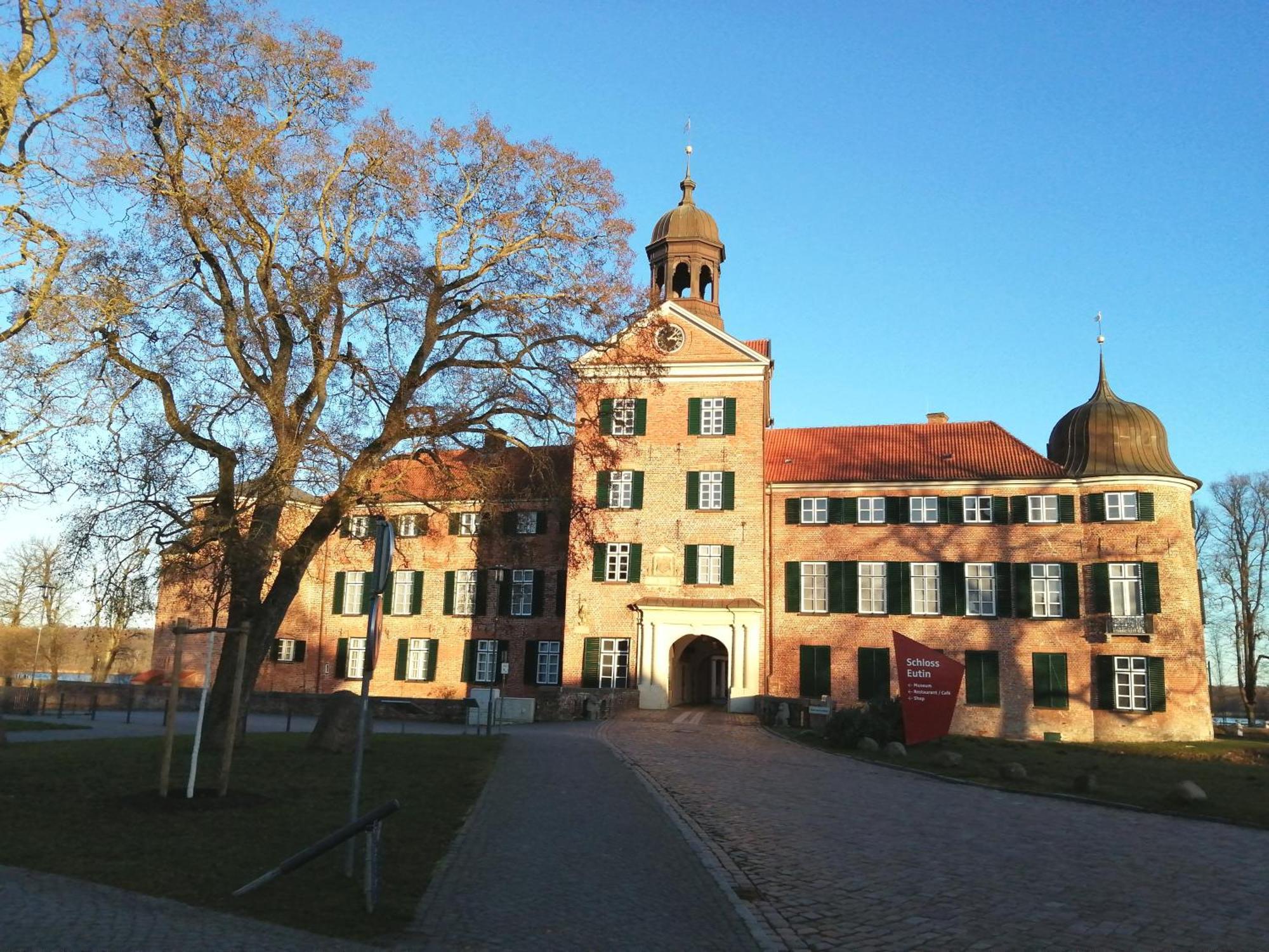 Grosses Ferienhaus Mit 4 Schlafzimmern Eutin Exterior foto